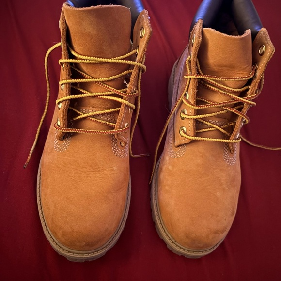 Timberland boys 3M boots. Leather ankle. Worn  twice -great condition - Picture 1 of 4